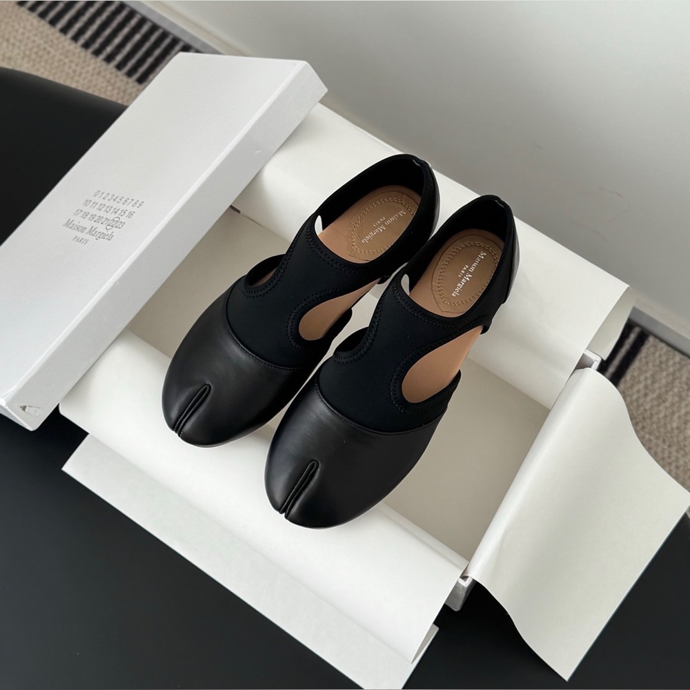 Maison Margiela MM6 Flats - Picture 8 of 8
